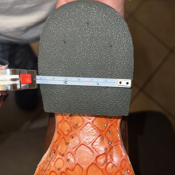 Ariat floral square toe boots - Picture 7 of 8